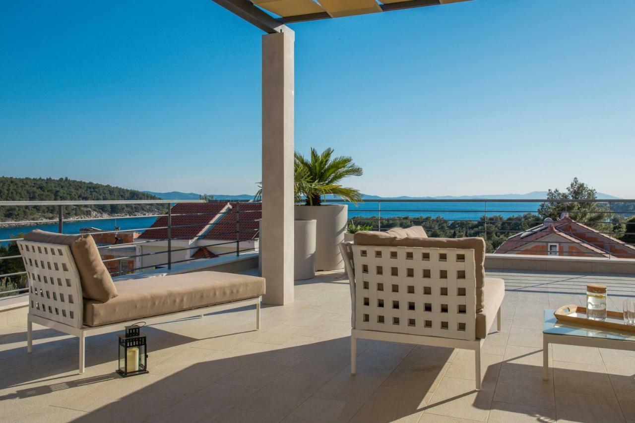 Luxury Villa Lucice View Milna  Extérieur photo